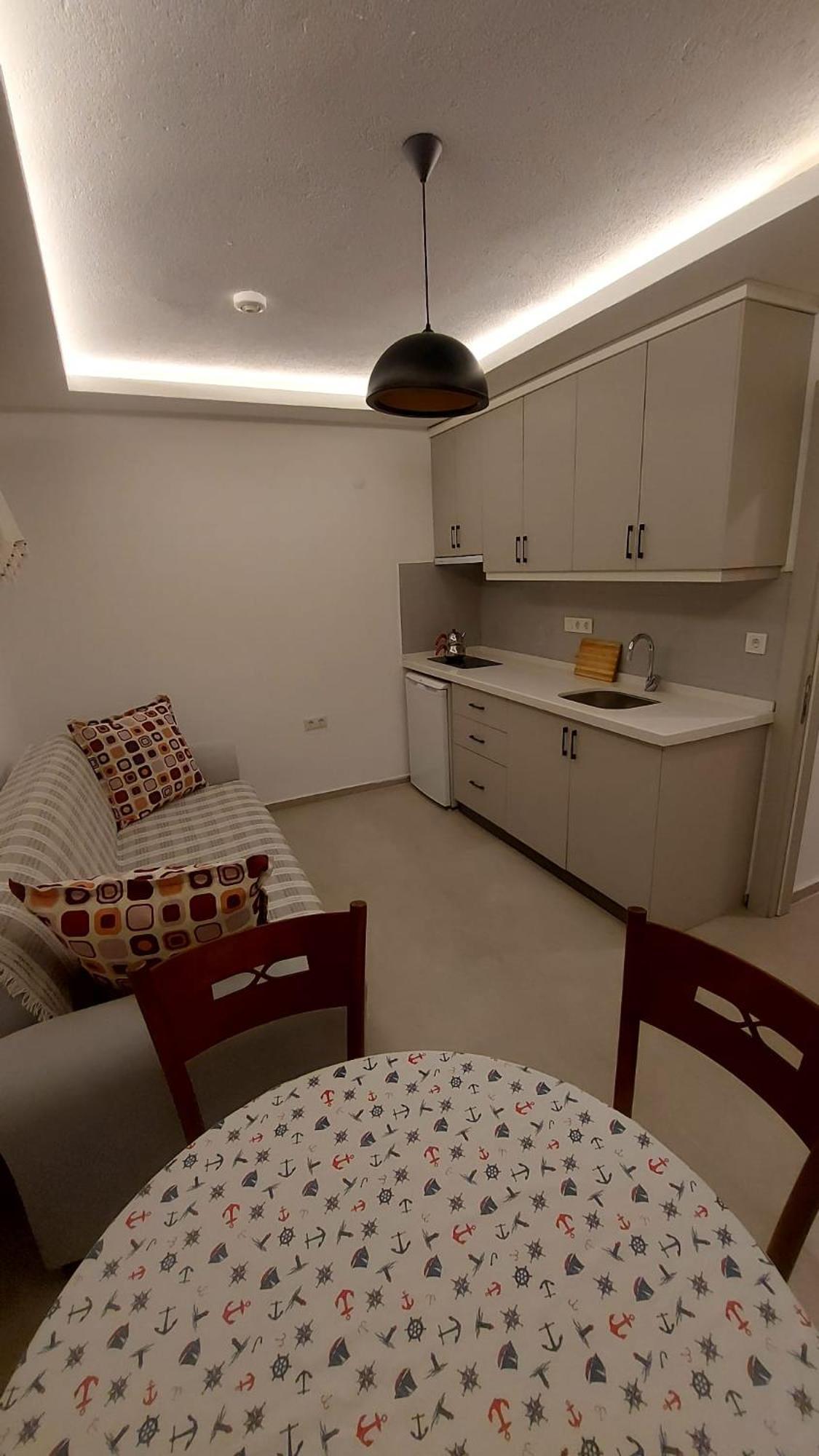 Derin Otel